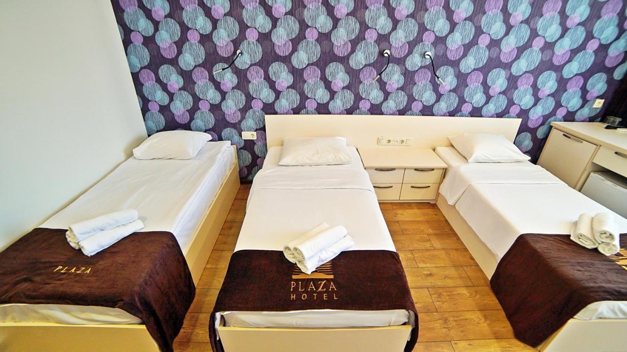 Mardi Plaza Hotel บาทูมิ ภายนอก รูปภาพ