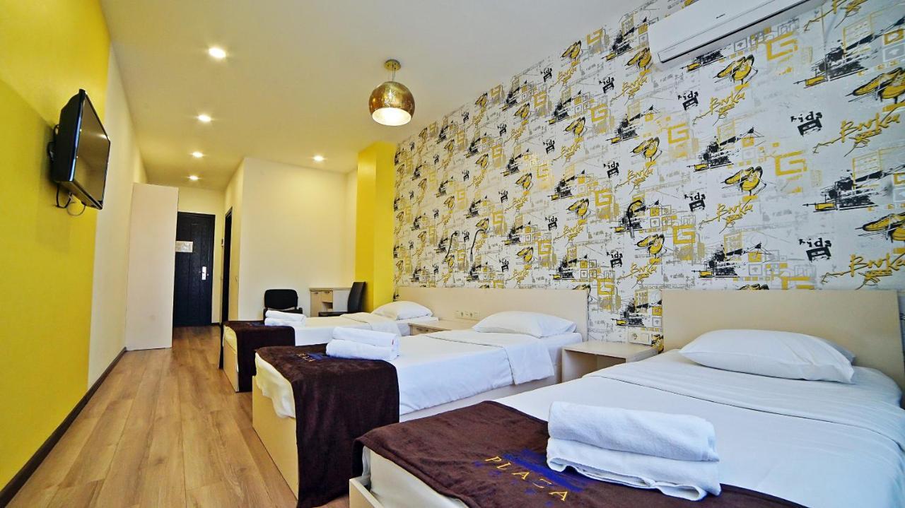 Mardi Plaza Hotel บาทูมิ ภายนอก รูปภาพ