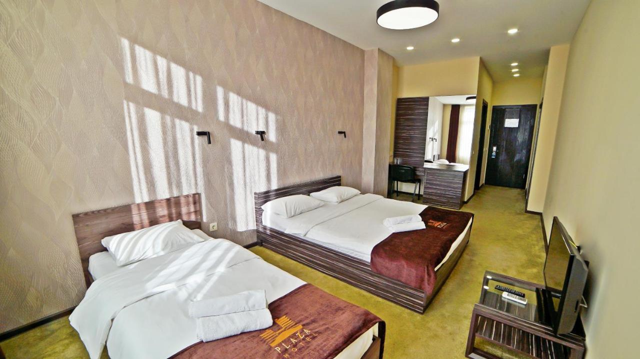 Mardi Plaza Hotel บาทูมิ ภายนอก รูปภาพ